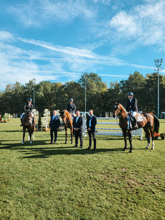 Kent Farrington Clinches One-Two Finish in CSI3* Grand Prix of